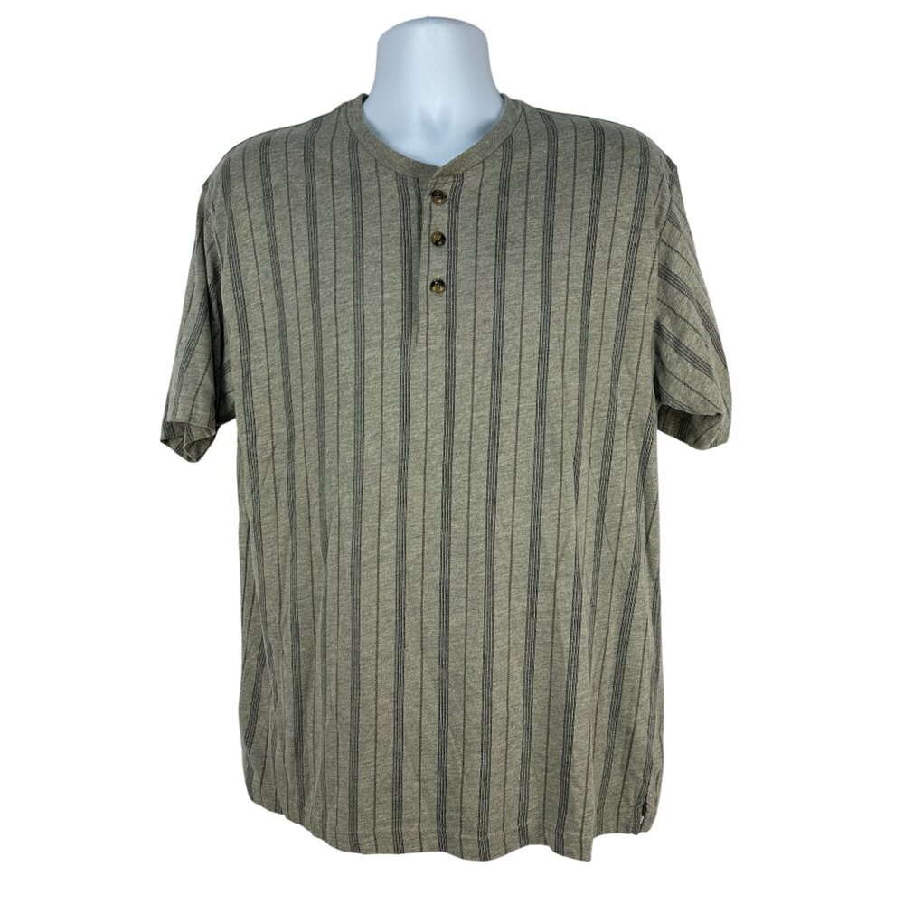 Basic Equipment Mens Henley Shirt Size Large Gray Striped Short Sleeve